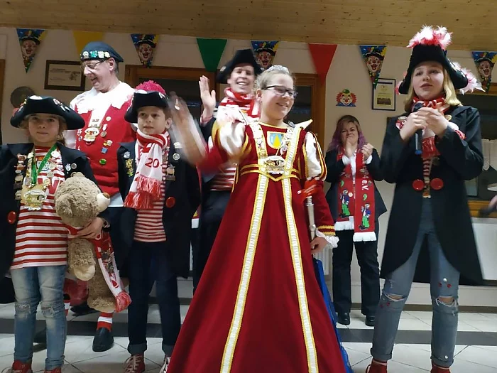 Kinderkarneval Sechtem 1994 e. V. ist hier: Das blaue Haus" Vereinsheim des Tambourcorps Rheinperle 1923 Sechtem e.V.